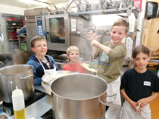 Kids kochen mit Profis